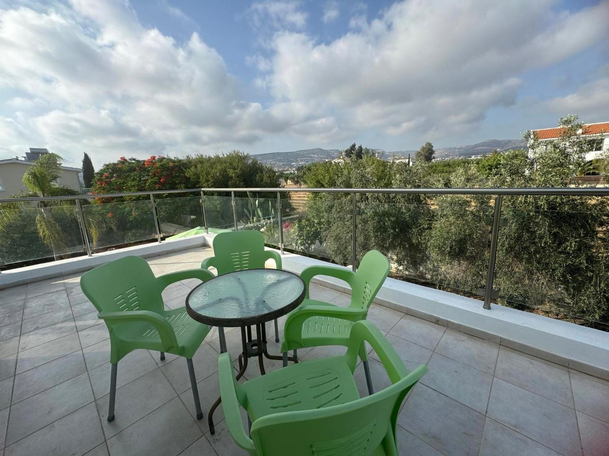 Villa Coralia Gardens 1Km From Coral Bay Beach Экстерьер фото