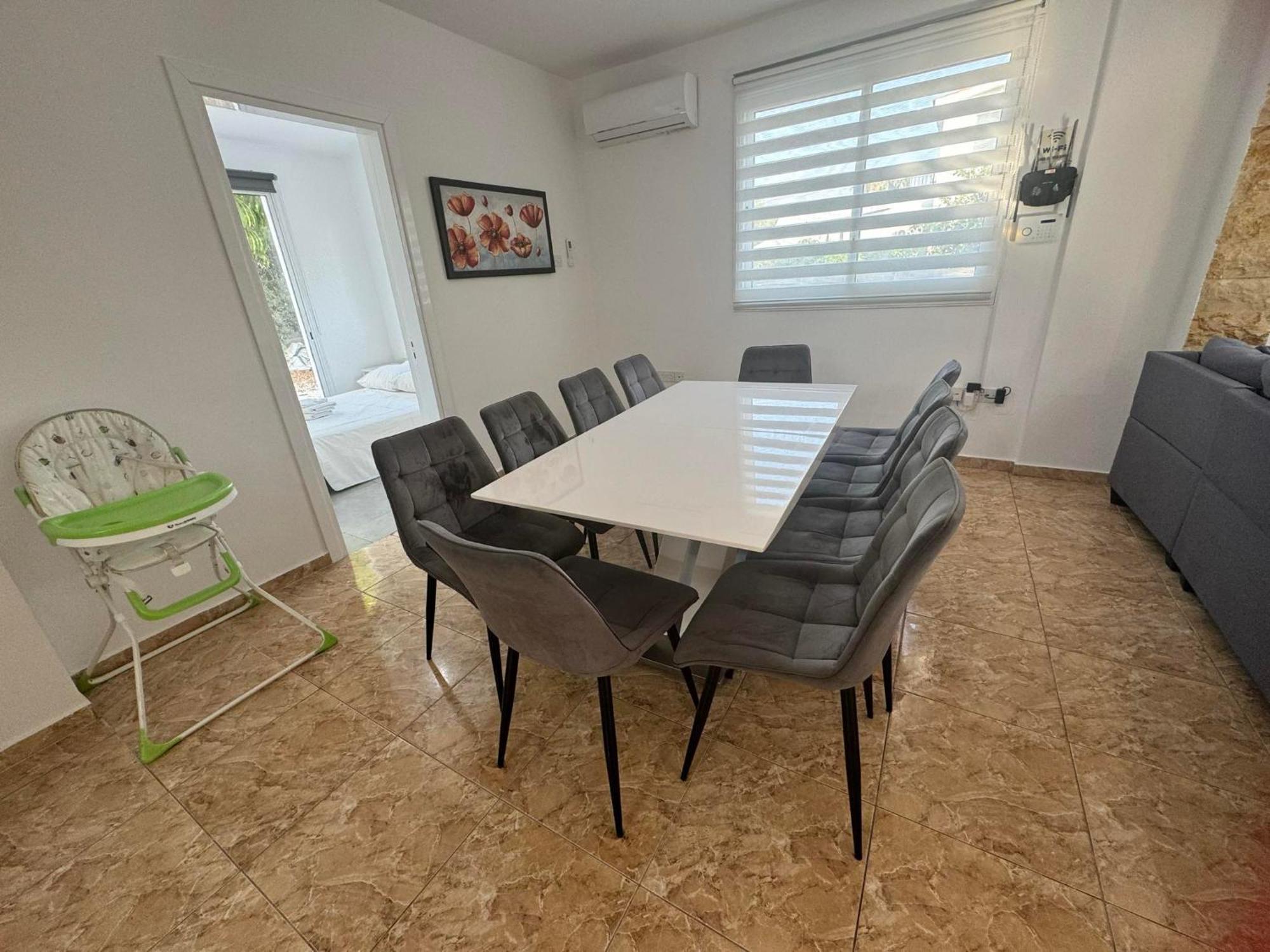 Villa Coralia Gardens 1Km From Coral Bay Beach Экстерьер фото